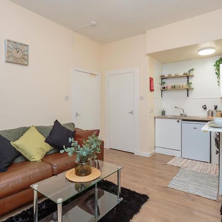 Cozy 1B Groundfloor - 8 Minute From City Centre 에든버러 외부 사진