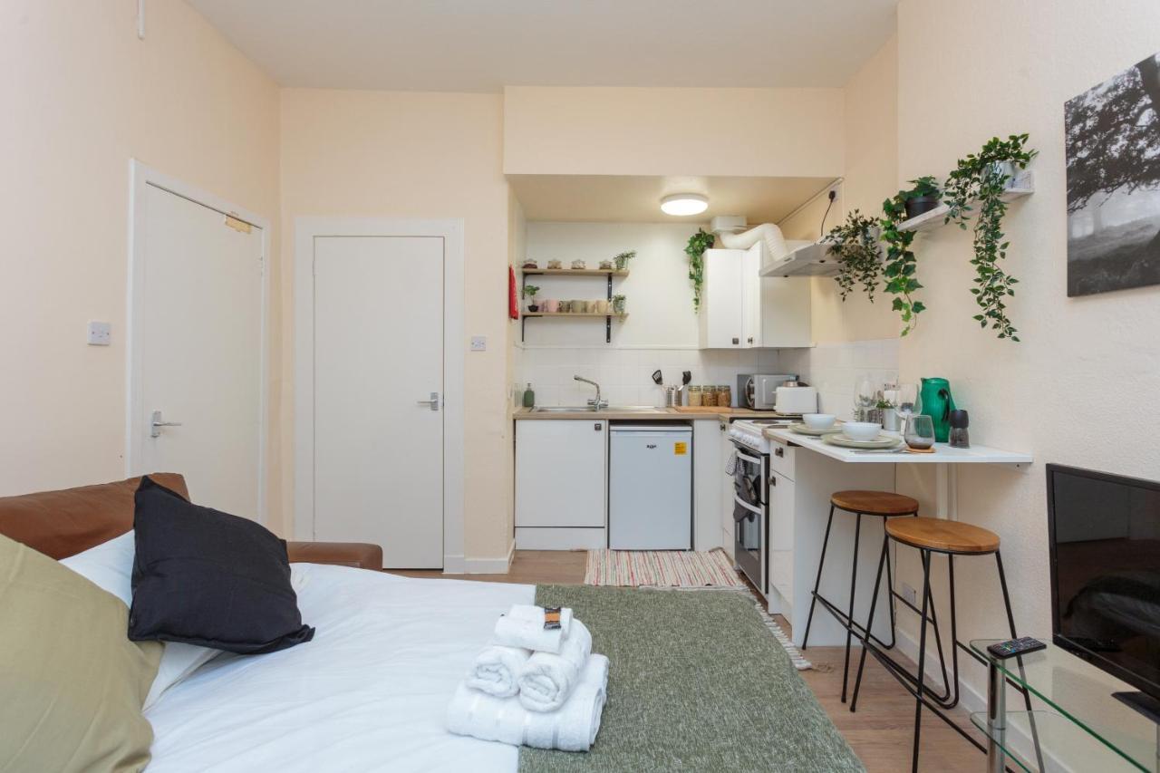 Cozy 1B Groundfloor - 8 Minute From City Centre 에든버러 외부 사진