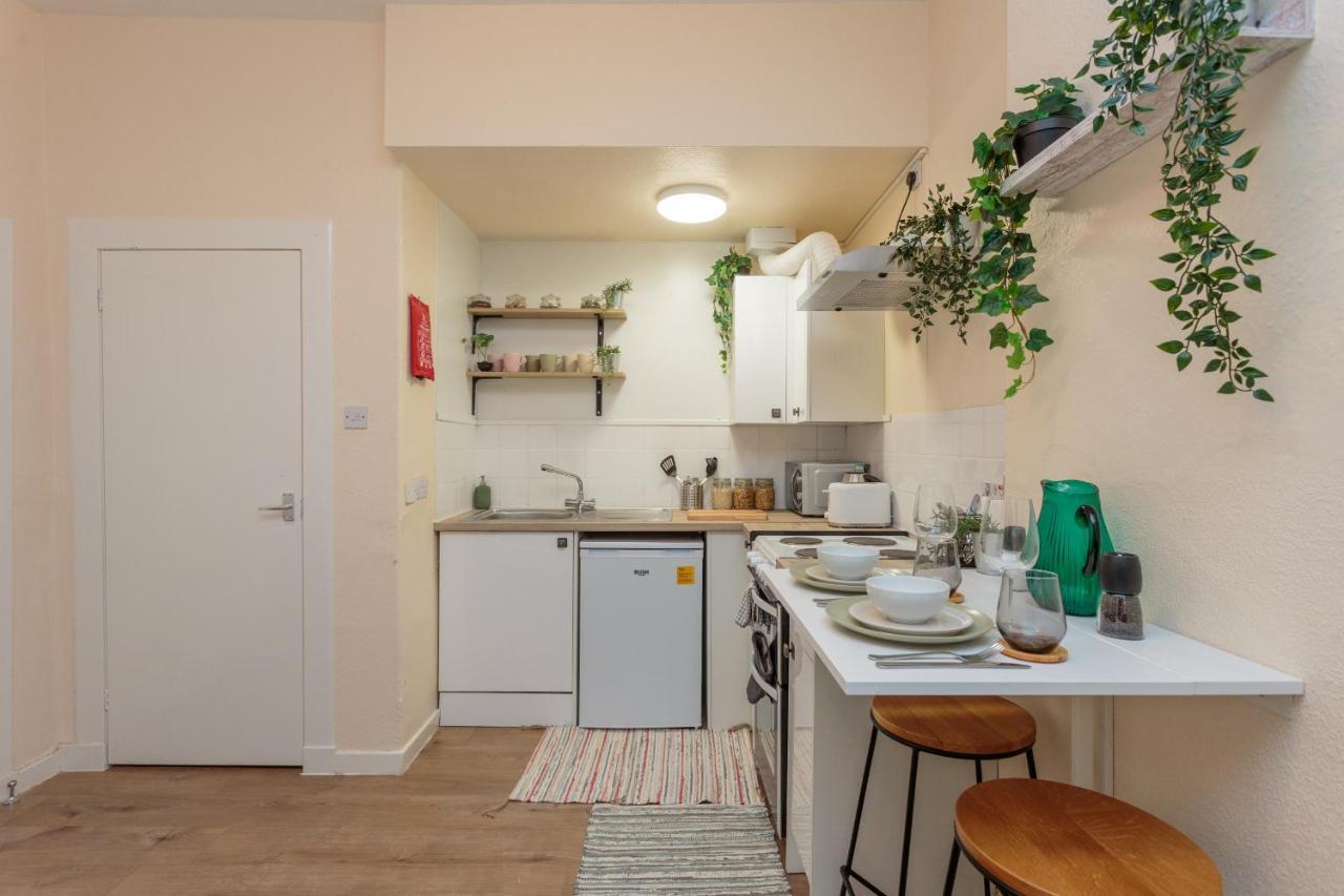Cozy 1B Groundfloor - 8 Minute From City Centre 에든버러 외부 사진