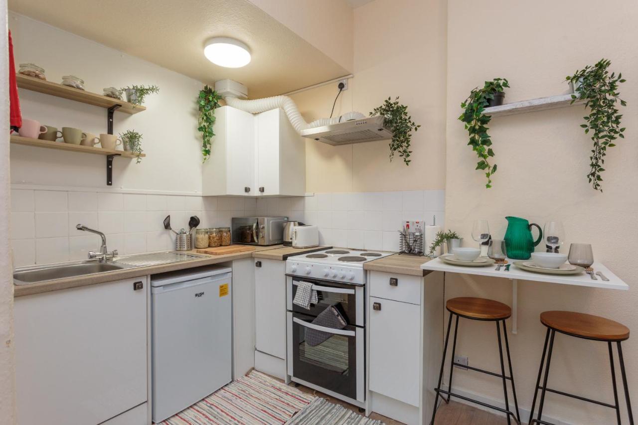 Cozy 1B Groundfloor - 8 Minute From City Centre 에든버러 외부 사진